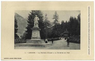 2 vues 3. Luchon : la statue d'Etigny à la buvette du pré. - Toulouse : phototypie Labouche frères, marque LF au verso, [1909]. - Carte postale