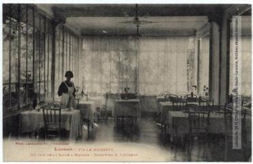 1 vue Luchon, Villa Modeste : un coin de la salle à manger. Direction A. Loubens. - Toulouse : phototypie Labouche frères, marque LF au verso, [1918]. - Carte postale