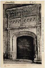 2 vues Le Gers. 602. Barbotan-les-Thermes : vieille porte de l'église. - Toulouse : phototypie Labouche frères, marque LF, [entre 1918 et 1937]. - Carte postale