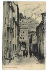1 vue Le Lot. 4. Rocamadour : grand'rue / Cliché A. Trantoul [photographie Amédée Trantoul (1837-1910)]. - Toulouse : phototypie Labouche frères, [entre 1905 et 1925]. - Carte postale
