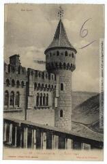 1 vue Le Lot. 10. Rocamadour : la grosse tour. - Toulouse : phototypie Labouche frères, [1905 et 1925]. - Carte postale