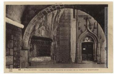 1 vue Le Lot. 32. Rocamadour : tombeau de saint Amadour et entrée de la chapelle miraculeuse. - Toulouse : phototypie Labouche frères, marque LF au verso, [entre 1930 et 1937]. - Carte postale