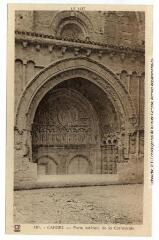 1 vue Le Lot. 181. Cahors : porte latérale de la cathédrale. - Toulouse : éditions Pyrénées-Océan, Labouche frères, marque LF, [entre 1937 et 1950]. - Carte postale