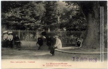 2 vues La Montagne Noire. 78. Sorèze (Tarn) : le calvaire. - Toulouse : phototypie Labouche frères, marque LF au recto, [entre 1918 et 1937], tampon d'édition du 12 juillet 1928. - Carte postale
