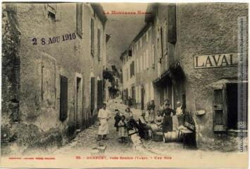 2 vues La Montagne Noire. 86. Durfort, près de Sorèze (Tarn) : une rue. - Toulouse : phototypie Labouche frères, marque LF au recto, [entre 1911 et 1925], tampon d'édition du 28 août 1916. - Carte postale