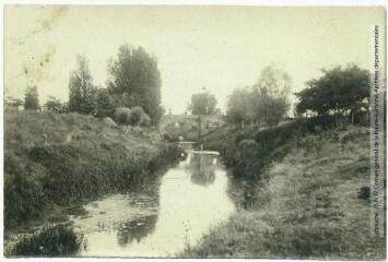 2 vues Paysages toulousains. 9. L'Hers à Castelginest. - Toulouse : maison Labouche frères, [entre 1900 et 1940]. - Photographie