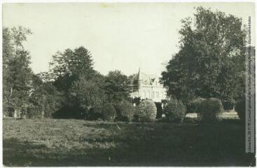 2 vues Banlieue de Toulouse. 92. Saint-Agne : parc et villa des Tourelles. - Toulouse : maison Labouche frères, [entre 1900 et 1940]. - Photographie