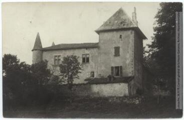 2 vues Haute-Garonne. 292. Gourdan[-Polignan] près Montréjeau : le château. - Toulouse : maison Labouche frères, [entre 1900 et 1940]. - Photographie
