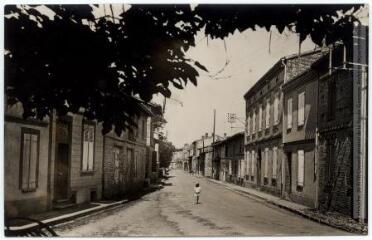 3 vues Ondes : rue de la Poste. - Toulouse : maison Labouche frères, [entre 1937 et 1950, réédition vers 1950]. - Photographie
