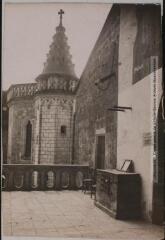 3 vues Le Lot. 144. Rocamadour : la Durandal et la tour du Parvis. - Toulouse : phototypie Labouche frères, [entre 1905 et 1925]. - Carte postale
