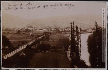 3 vues Le Lot. 157. Vallée du Lot. Cajarc : vue générale. - Toulouse : phototypie Labouche frères, [entre 1905 et 1925]. - Carte postale