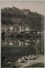 4 vues Vallée du Lot. 136. Capdenac : le Lot et le nouveau pont. - Toulouse : édition Pyrénées-Océan, Labouche frères, [entre 1937 et 1950]. - Carte postale