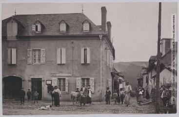 2 vues Basses-Pyrénées. 657. Aramits : la Poste. - Toulouse : maison Labouche frères, [entre 1900 et 1940]. - Photographie