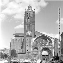 2 vues Toulouse : la cathédrale Saint-Etienne / Jean Ribière photogr. - 1961. - 2 photographies
