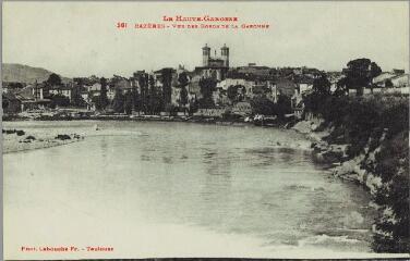 1 vue La Haute-Garonne. 561. Cazères : vue des bords de la Garonne. - Toulouse : Labouche frères, marque LF au verso, [entre 1905 et 1930]. - Carte postale